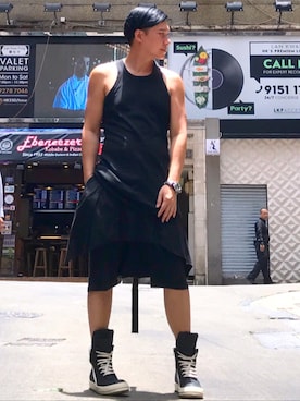 「DRKSHDW by RICK OWENS（ダークシャドウ バイ リックオウエンス）のアイテム（Tシャツ/カットソー）」を使った、Iam Will Iamさん（メンズ・176cm）の夏コーディネート