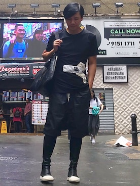 「DRKSHDW by RICK OWENS（ダークシャドウ バイ リックオウエンス）のアイテム（Tシャツ/カットソー）」を使った、Iam Will Iamさん（メンズ・176cm）の秋コーディネート