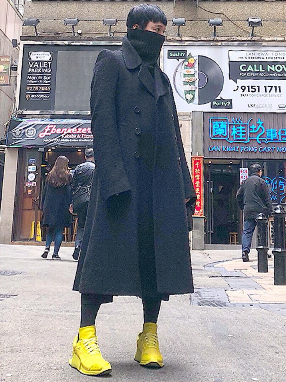 「ootd、STYLE、look、RICK OWENS、RickOwens×adidas」｜「Rick Owensのアイテム（ダッフルコート、ブラック系）」を使った、Iam Will Iamさん（メンズ・176cm）の冬コーディネートの1枚目の写真