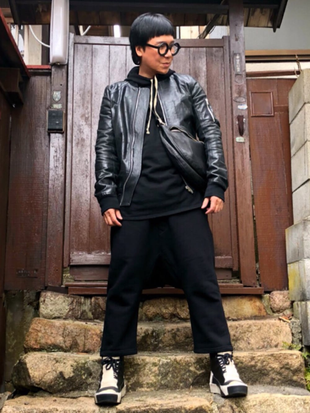 「ootd、STYLE、look、RICK OWENS、drkshdw、boris bidjan saberi」｜「Rick Owensのアイテム（MA-1、ブラック系）」を使った、Iam Will Iamさん（メンズ・176cm）の冬コーディネートの1枚目の写真