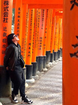 「DRKSHDW by RICK OWENS（ダークシャドウ バイ リックオウエンス）のアイテム（チノパンツ）」を使った、Iam Will Iamさん（メンズ・176cm）の冬コーディネート
