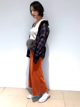 「アイテム（スカート、オレンジ系）」を使った、kana   takahashiさん（レディース・159cm）の秋コーディネート