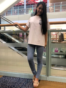 「AVIREX（アヴィレックス）のゲームチェンジャーズ ティーシャツ/ GAME CHANGERS T-SHIRT（Tシャツ/カットソー、ホワイト系）」を使った、SYKさん（レディース・164cm）の夏コーディネート