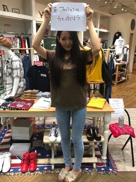 「AVIREX（アヴィレックス）のカッティング プリント ポケットティーシャツ/ CUTTING PRINT POCKET T-SHIRT（Tシャツ/カットソー、グリーン系）」を使った、SYKさん（レディース・164cm）の夏コーディネート