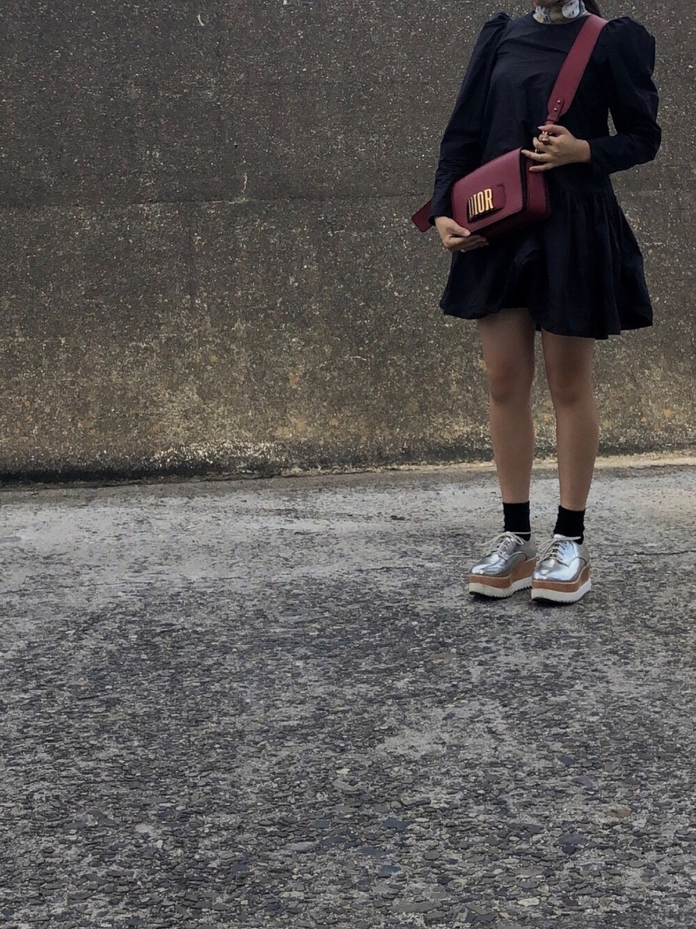 「秋のコーデ、モード系、モード、おしゃれさんと繋がりたい、ワンピース、ブラック、ブラックコーデ、ootd、低身長、着回しコーデ」｜「H&Mのアイテム（ワンピース、ブラック系）」を使った、mahaloさん（レディース・154cm）の秋コーディネートの1枚目の写真
