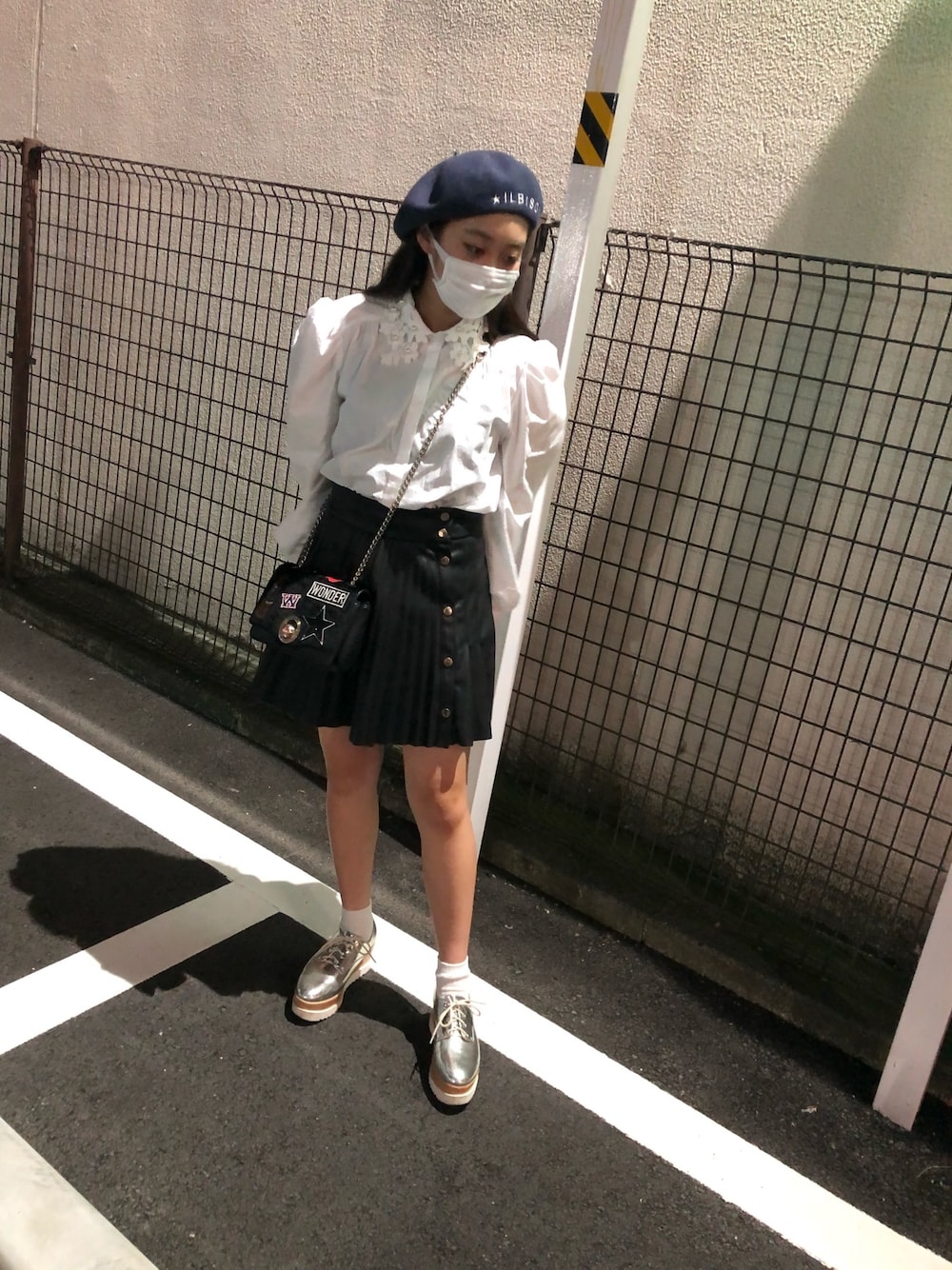 「ZARA、モード、秋のコーデ、お洒落さんとつながりたい、オトナカジュアル、秋服、低身長コーデ、おしゃれさんと繋がりたい、大人かわいい、ブラウス」｜「ZARAのアイテム（シャツ/ブラウス、ホワイト系）」を使った、mahaloさん（レディース・154cm）の秋コーディネートの1枚目の写真