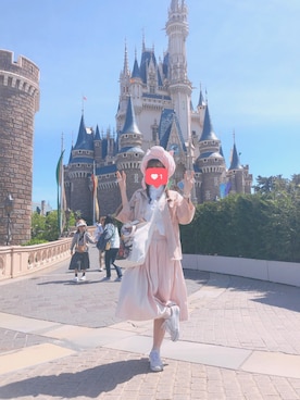 「アイテム（デニムジャケット、ピンク系）」を使った、ぺんぎんさんさん（レディース・164cm）の春コーディネート