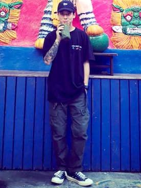 「Carhartt WIP（カーハートダブリューアイピー）のアイテム（チノパンツ）」を使った、tttTAI🇹🇼さん（メンズ・172cm）の春コーディネート