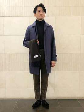 「アイテム（ステンカラーコート、ブルー系）」を使った、及川さん（メンズ・172cm）の冬コーディネート