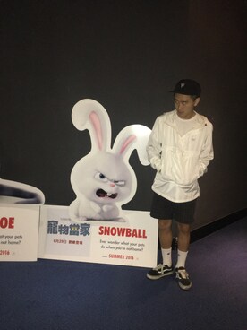 「FLOW（フロウ）のアイテム」を使った、鍾皓宇さん（メンズ・171cm）の春コーディネート