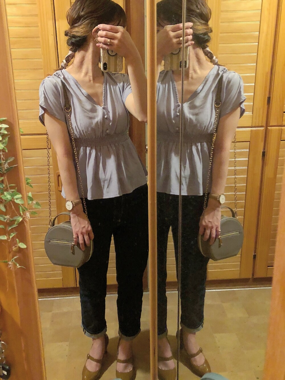 「プチプラコーデ、おしゃれさんと繋がりたい、ootd、夏、GU、デニムコーデ、GRL、ブルーコーデ、ヘアアレンジ」｜「GUのアイテム（デニムパンツ、ブルー系）」を使った、ぷるさん（レディース・157cm）の夏コーディネートの1枚目の写真