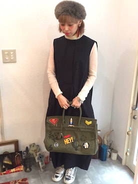 「シルバーシューズ」｜「アイテム（つなぎ/オールインワン）」を使った、adocoaさん（レディース・162cm）の秋コーディネート