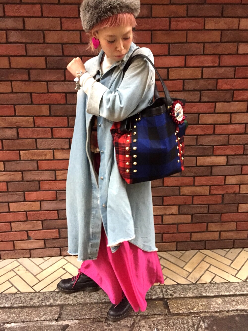 「ヒッピネス、MM6、Dr.マーチン、guriguri、ビームスボーイ」｜「GURI GURIのアイテム（バッグ、その他）」を使った、adocoaさん（レディース・162cm）の秋コーディネートの1枚目の写真