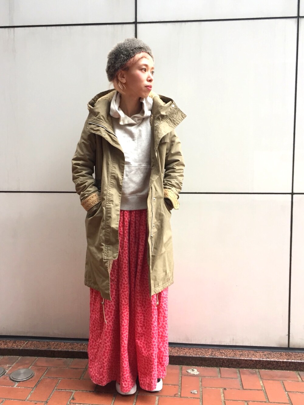 「RBS、スカート、archi、レイビームス、ファーヘアバンド、ビームスボーイ」｜「RBSのアイテム（スカート、レッド系）」を使った、adocoaさん（レディース・162cm）の冬コーディネートの1枚目の写真