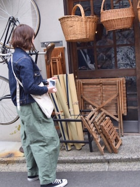 「OMNIGOD（オムニゴッド）のアイテム（デニムジャケット）」を使った、_____mrtさん（レディース・157cm）の春コーディネート