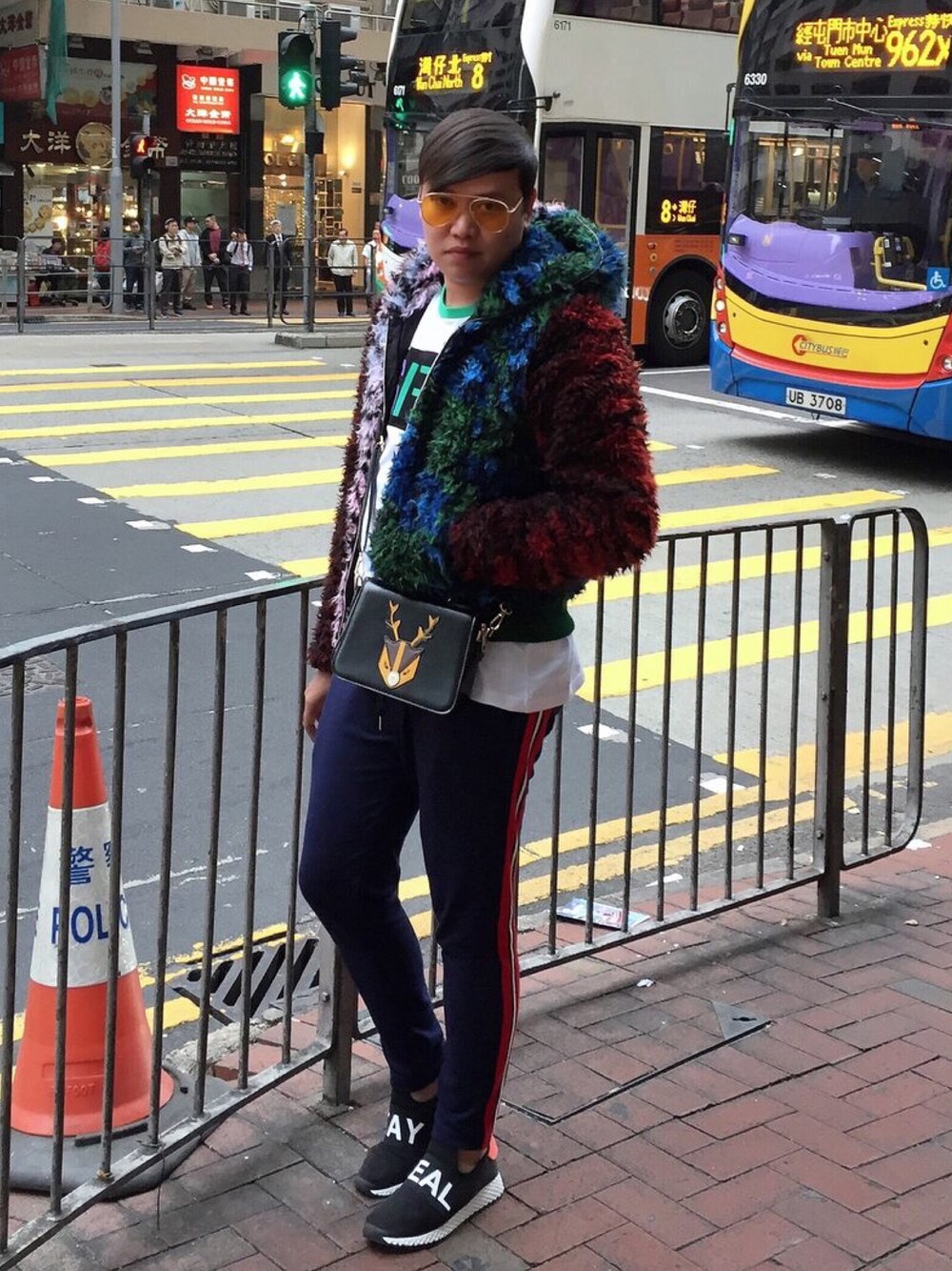 「Kenzo x H&Mのアイテム（その他アウター、その他）」を使った、Dan Yaoさん（メンズ・176cm）の夏コーディネートの1枚目の写真