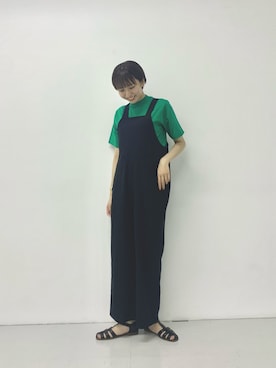 「SENSE OF PLACE by URBAN RESEARCH（センスオブプレイスバイアーバンリサーチ）のアイテム（サロペット/オーバーオール）」を使った、アンヌさん（レディース・166cm）の春コーディネート