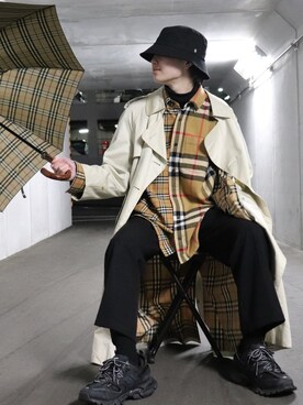長傘を使った 韓国ファッション のメンズ人気ファッションコーディネート Wear