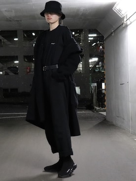 「オールブラック」｜「アイテム（ダッフルコート）」を使った、かざまくんさん（メンズ・175cm）の春コーディネート
