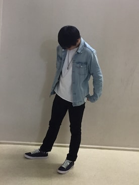「VANS（バンズ）のアイテム（スニーカー、ブラック系）」を使った、Ryukiさん（メンズ）の秋コーディネート