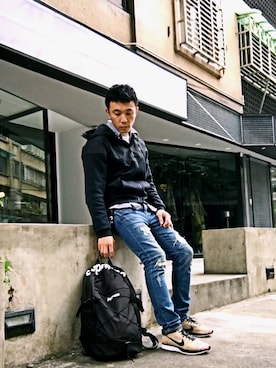 「sneakers」｜「アイテム（スタジャン）」を使った、リュウ ショウキンさん（メンズ・172cm）の冬コーディネート