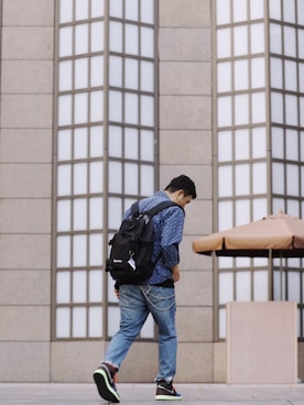 「PANHARD（パンハード）のアイテム」を使った、リュウ ショウキンさん（メンズ・172cm）の春コーディネート