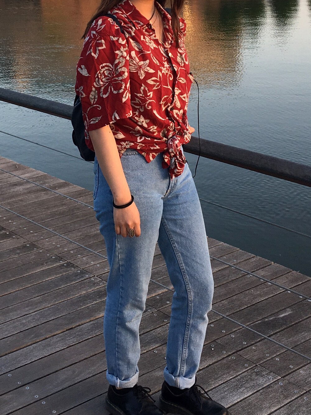 「alohashirt、shirts、pattern、summer、アロハシャツ」｜「American Apparelのアイテム（デニムパンツ、ブルー系）」を使った、雪さん（レディース・158cm）の春コーディネートの1枚目の写真