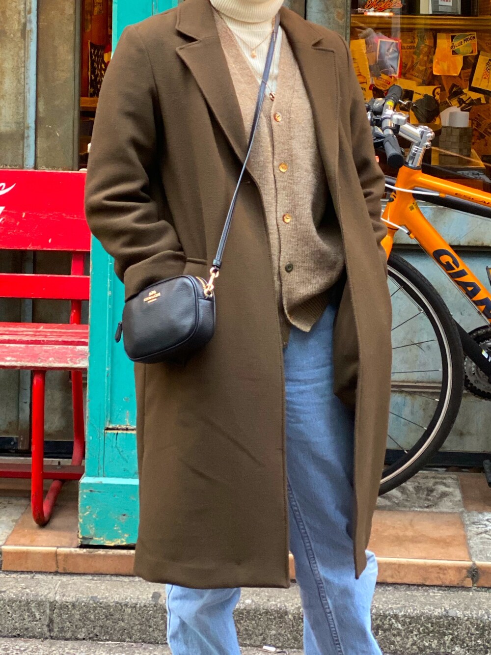 「セーター、ニット、sweater、winter、古着」｜「H&MのH&M - ストレートコート - グリーン（ダウンジャケット/コート、グリーン系）」を使った、雪さん（レディース・158cm）の春コーディネートの1枚目の写真