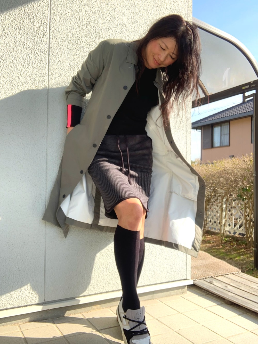 「小春日和」｜「ZARAのアイテム（ニット/セーター、ブラック系）」を使った、ちぃぼうさん（レディース・165cm）の春コーディネートの1枚目の写真