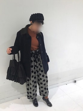 「ドットパンツ」｜「アイテム（ステンカラーコート）」を使った、イトさん（レディース・158cm）の冬コーディネート
