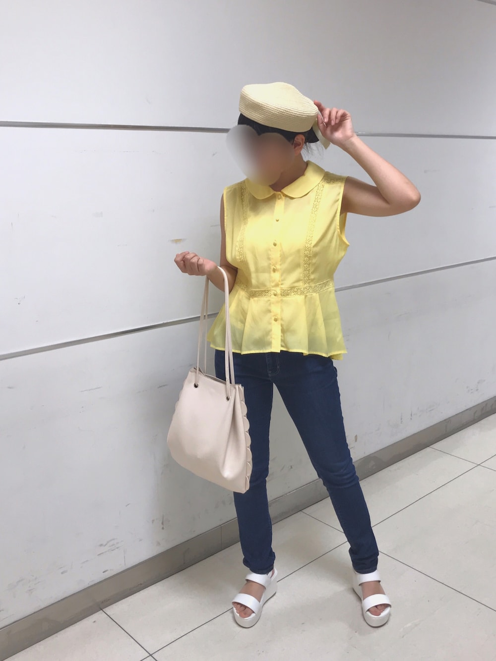 「夏セールで買いました、サマーベレー、ベレー帽、ノースリーブブラウス、スキニーデニム、スカラップ、ウェッジソール、LOWRYS FARM、FOREVER 21、GU」｜「LOWRYS FARMのブレードベレーボウ　780194 （ハンチング/ベレー帽、ベージュ系）」を使った、イトさん（レディース・158cm）の夏コーディネートの1枚目の写真