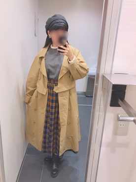 「フリルネック」｜「アイテム（トレンチコート）」を使った、イトさん（レディース・158cm）の秋コーディネート