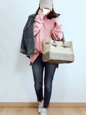 「Ungrid（アングリッド）のインディゴフレイドヘムストスリ（デニムパンツ）」を使った、moca.kさん（レディース・154cm）の春コーディネート