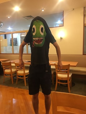 「ROC STAR（ロックスター）のアイテム」を使った、ファイヤー秋月さん（メンズ・165cm）の夏コーディネート