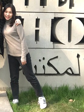 「アイテム（その他トップス、ブラウン系）」を使った、深海不刮风さん（レディース・156cm）の春コーディネート