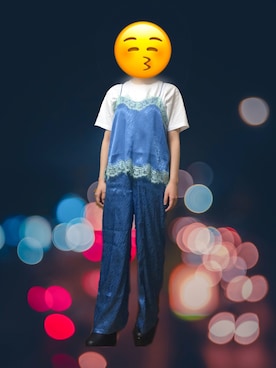 「jouetie（ジュエティ）のサテンストレートパンツ（その他パンツ、ブルー系）」を使った、mizutoreさん（レディース）の秋コーディネート