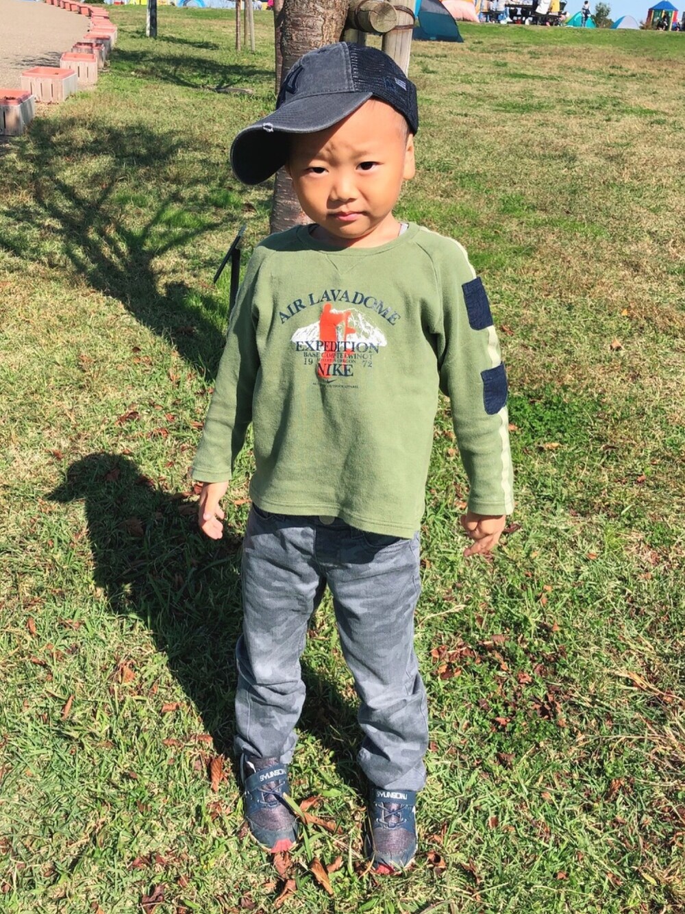 「グリーンフェス❼、ナイキ、ニューエラ、Right-on、瞬足、公園」｜「NEW ERAのニューエラ キッズ メッシュキャップ 9TWENTY MLB ダメージ加工 NEW ERA YOUTH（キャップ、ブルー系）」を使った、y.s.m.yさん（キッズ・100cm）の冬コーディネートの1枚目の写真
