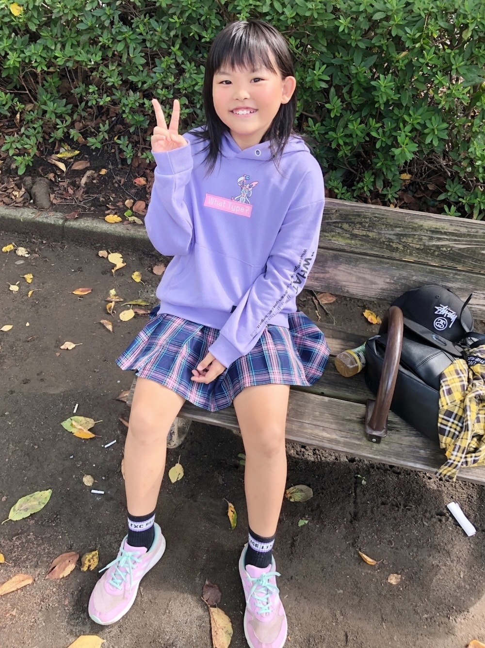 「小学生、150cm、Lovetoxic、adidas、JSガール、ポケモン」｜「LOVETOXICの【ポケモン】長袖パーカー（パーカー、パープル系）」を使った、y.s.m.yさん（キッズ・150cm）の冬コーディネートの1枚目の写真