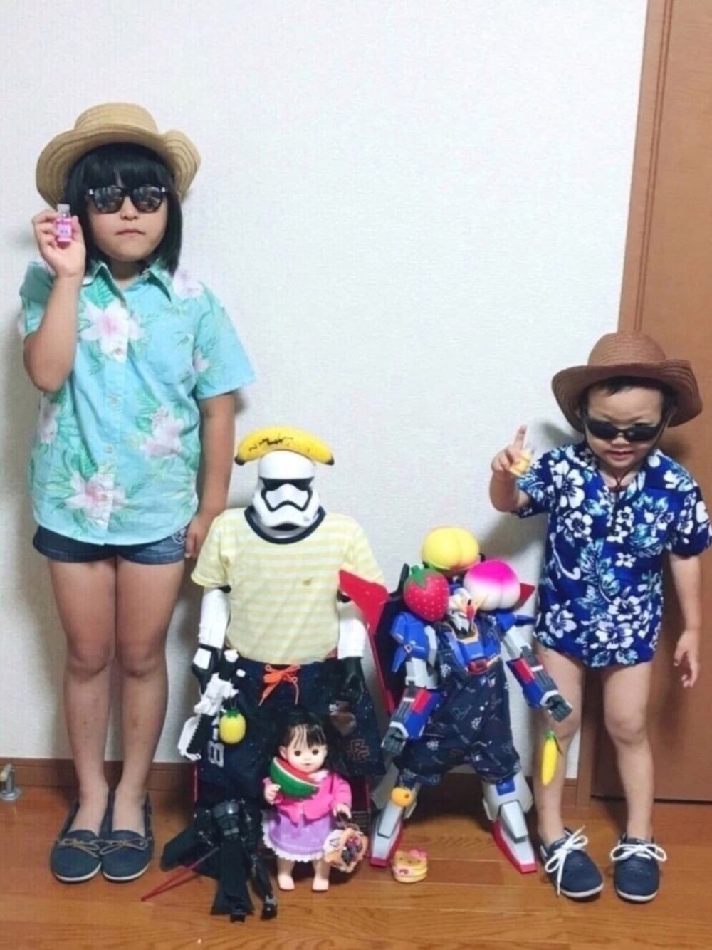 「夏のフルーツフェスティバル、アロハ部、ふざけすぎでスミマセンm(_ _)m、心友と愉快な仲間達、クロックス、ダイソー、スターウォーズ、ガンダム、水着、スクイーズ」｜「mc  sisterのアイテム（Tシャツ/カットソー、その他）」を使った、y.s.m.yさん（キッズ・90cm）の夏コーディネートの1枚目の写真