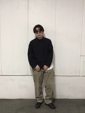 「COS（コス）のアイテム（シューズ）」を使った、______r03さん（メンズ・172cm）の春コーディネート