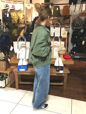 「MidiUmi（ミディウミ）のアイテム（ミリタリージャケット）」を使った、ささん（レディース・160cm）の春コーディネート