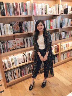 「アイテム（イヤリング）」を使った、鎂嘉さん（レディース・163cm・20代）の秋コーディネート