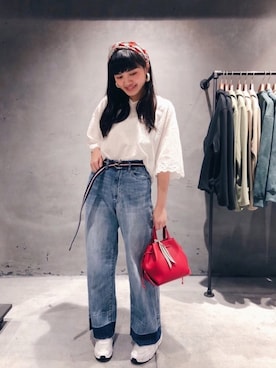 「アイテム（イヤリング）」を使った、鎂嘉さん（レディース・163cm・20代）の春コーディネート