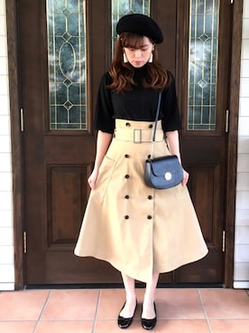 「ベージュ×ブラック」｜「アイテム（ハンチング/ベレー帽）」を使った、Hisayoさん（レディース・160cm）の春コーディネート