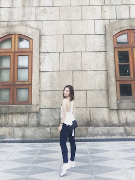 「travel」｜「アイテム（キャミソール）」を使った、Ci Wongさん（レディース・160cm）の秋コーディネート