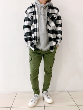 「BACKLASH（バックラッシュ）のアイテム（シューズ）」を使った、minamiさん（メンズ・173cm）の冬コーディネート