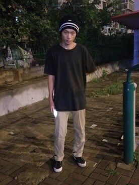 「HUF（ハフ）のアイテム（その他シューズ）」を使った、大厦已经崩塌さん（メンズ・172cm）の秋コーディネート