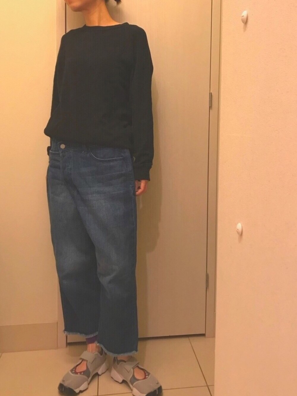 「レギンス、GU、エアリフト」｜「GUのアイテム（デニムパンツ、ブルー系）」を使った、CHIさん（レディース・160cm）の秋コーディネートの1枚目の写真