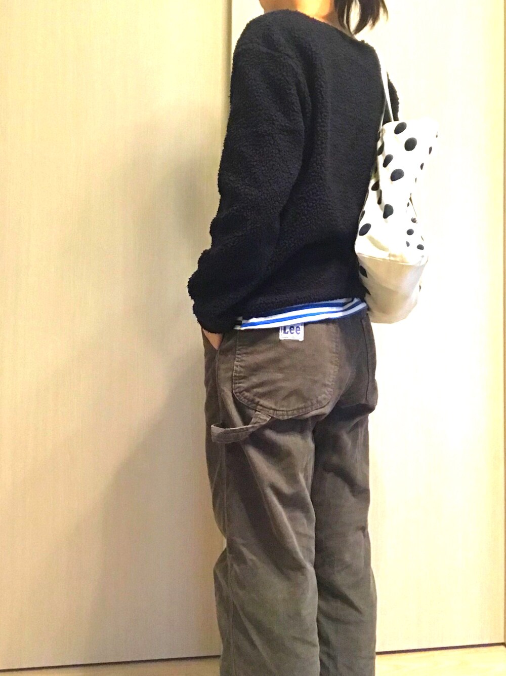 「via j、LEE、ランチ、あちゃちゅむ」｜「Leeのコーデュロイパンツ（その他パンツ、グリーン系）」を使った、CHIさん（レディース・160cm）の秋コーディネートの1枚目の写真