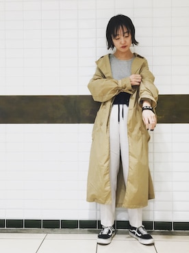 「Another Edition（アナザーエディション）のアイテム（トレンチコート）」を使った、TASAKI HIROMIさん（レディース・165cm）の冬コーディネート